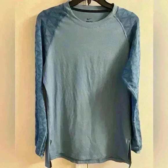 Nike pro men’s blue crewneck layering/workout thumb holes top. Medium - Picture 1 of 5